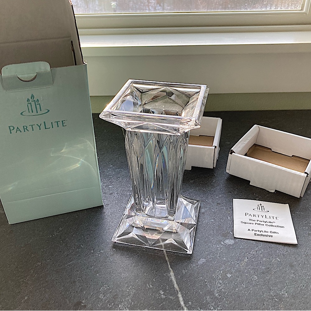 PartyLite - Crystal Quad Prism Pedestal Candleholder or Vase with Original box